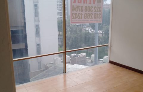 VENDEMOS AMPLIA Y ESPECTACULAR OFICINA AL NORTE DE BOGOTA.