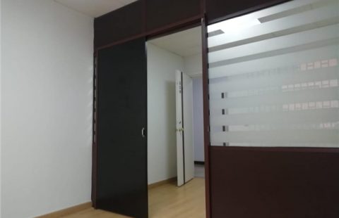 ARRIENDO ESPECTACULAR OFICINA EN CENTRO ILARCO