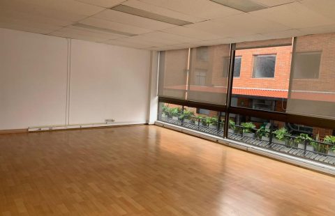 ARRENDAMOS BELLISIMA OFICINA EN EL CHICO – CLL 94